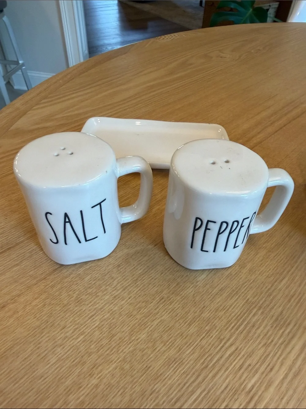 Rae Dunn Artisan Collection Ceramic Salt and Pepper shakers with tray